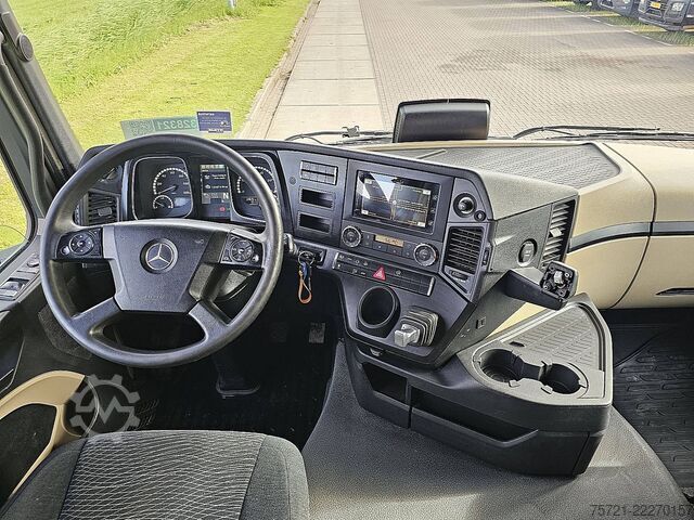 Standaard trekker MERCEDES-BENZ ACTROS 1843