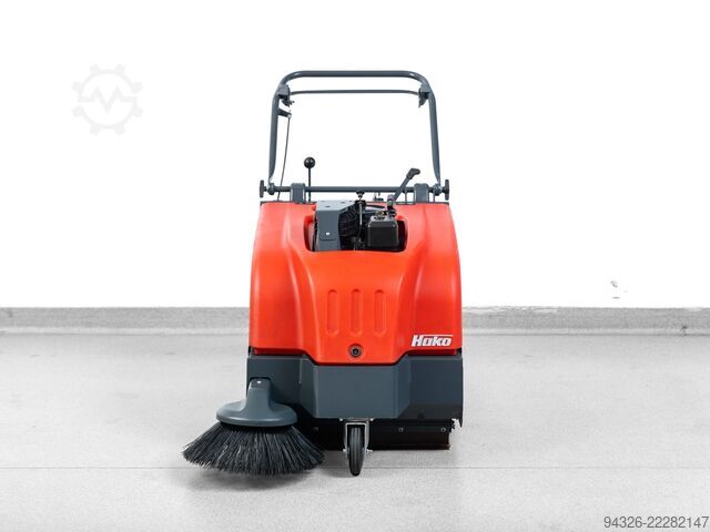 Hako Hamster 650 V veegmachine Hako Hamster 650 V - Benzin Sweeper - 3525m²h