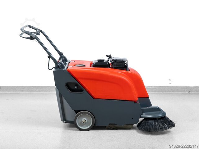 Hako Hamster 650 V veegmachine Hako Hamster 650 V - Benzin Sweeper - 3525m²h