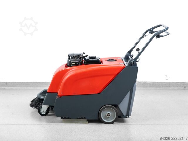 Hako Hamster 650 V veegmachine Hako Hamster 650 V - Benzin Sweeper - 3525m²h