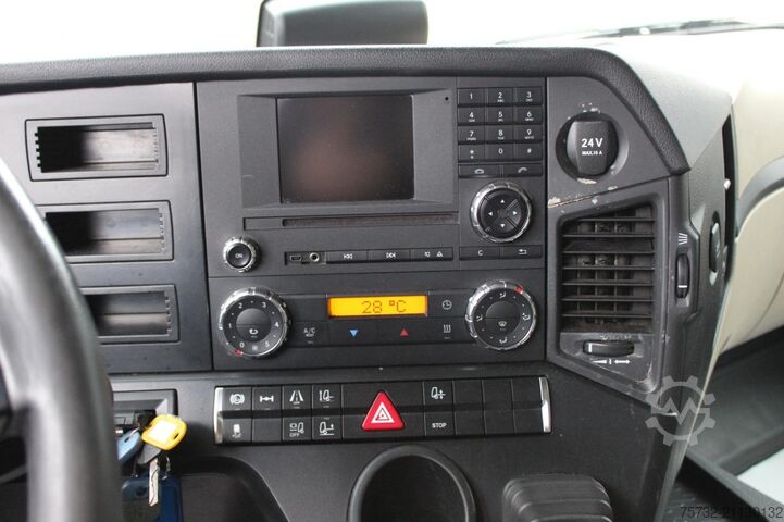 Volume tractor unit Mercedes-Benz Actros 1842 E6  Flachdach Mega ACC LDW NUR 211TKM