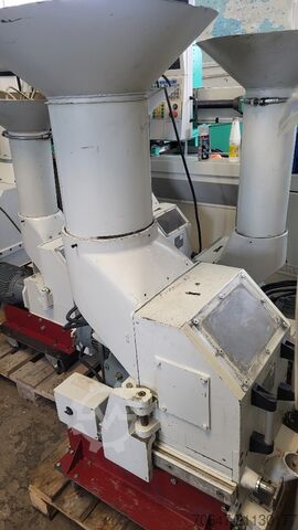 Auxiliary mill 3 kW - 9 units Müller Maschinen GmbH SM 252