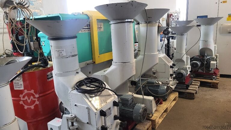 Auxiliary mill 3 kW - 9 units Müller Maschinen GmbH SM 252