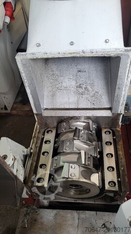 Auxiliary mill 3 kW - 9 units Müller Maschinen GmbH SM 252