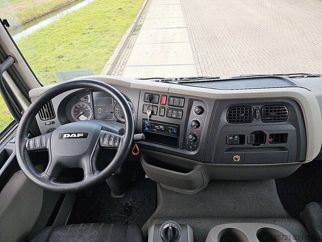 Glidende presenning DAF LF 290 16T TAILLIFT AIRCO