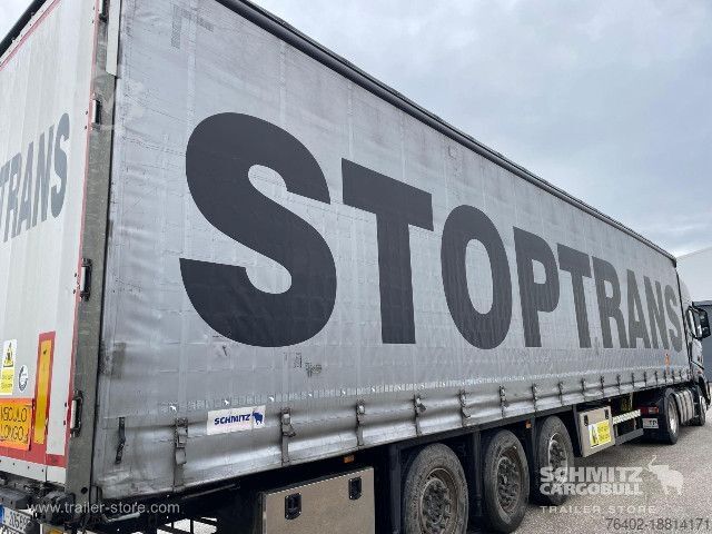Semi-reboque aberto com lona Schmitz Cargobull Semitrailer Curtainsider Standard