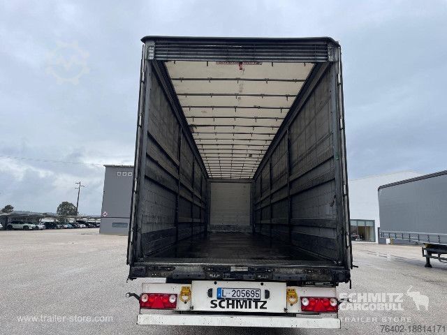 Semi-reboque aberto com lona Schmitz Cargobull Semitrailer Curtainsider Standard