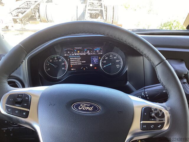 Lastbil med specialbygget lad Ford Ford 4x2 Road 1833 Daycab