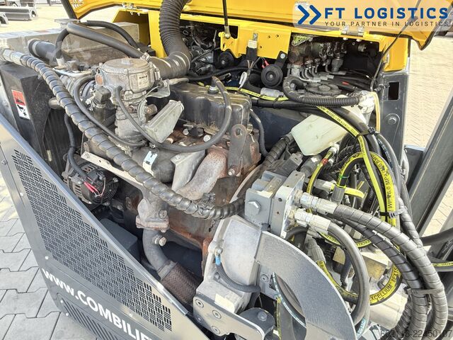 Carrello elevatore a 4 direzioni Combilift CB3000 GAS DUPLEX 4000MM POSITIONER