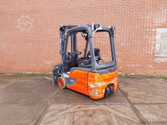 Electric 3-wheel forklift Linde E16-02