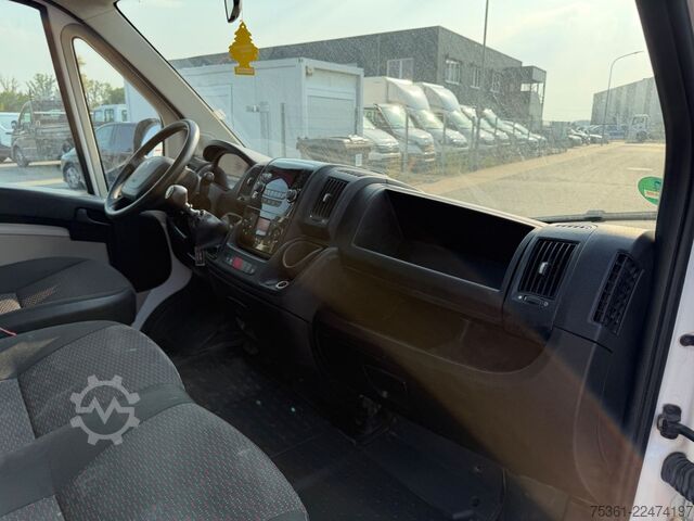 Wywrotka dostawcza PEUGEOT Boxer DoKa Dreiseitenkipper L3 BlueHDi AHK E6