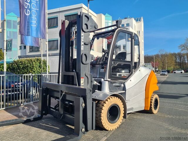 Electric 4-wheel forklift Still RX 60-80 900