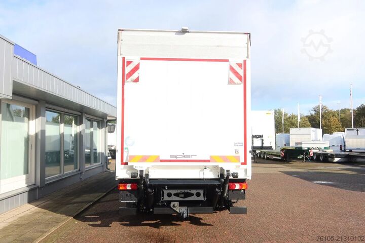 Box body Mercedes-Benz Atego 1223 1223 L  Bak + Klep Bar 3000 KG