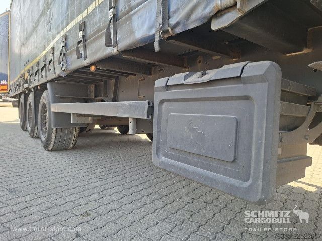 Naczepa otwarta z plandeką Kögel Curtainsider Mega