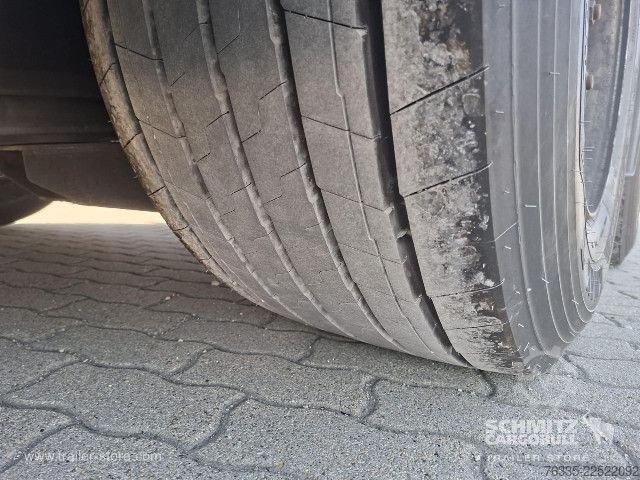 Naczepa otwarta z plandeką Kögel Curtainsider Mega