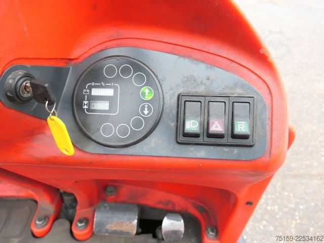 Otro linde P 60 Z Schlepper AHK Batterie 51/2020