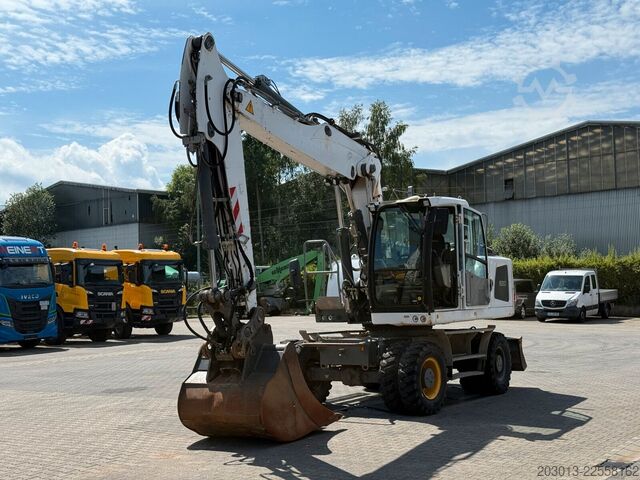 Mobiele graafmachine LIEBHERR A 920 Litronic Mobilbagger *10.932h
