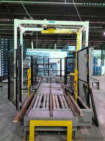 Tosa 116 περιστροφικός περιτυλικτής παλετών (2012) Tosa Palettenwickler