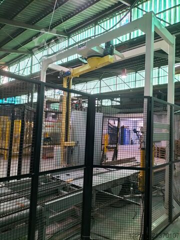 Tosa 116 περιστροφικός περιτυλικτής παλετών (2012) Tosa Palettenwickler