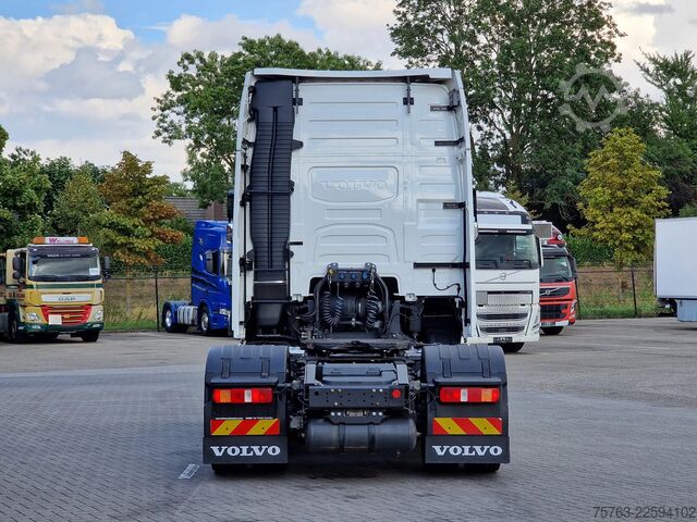 Standaard-SZM Volvo FH 13.460 Globetrotter XL 4x2 - I Save - I park...