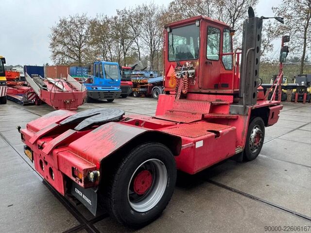 Terminal tractor Terberg YT 220
