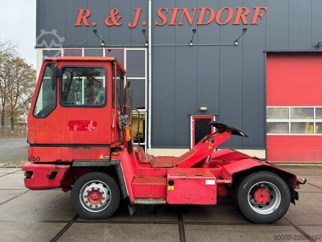 Terminal traktor Terberg YT 220