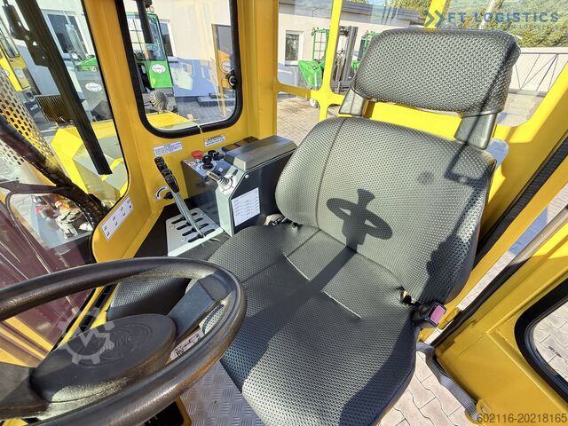 Négymenetes targoncá Combilift C3000 GAS TRIPLEX 7600MM FREE-LIFT