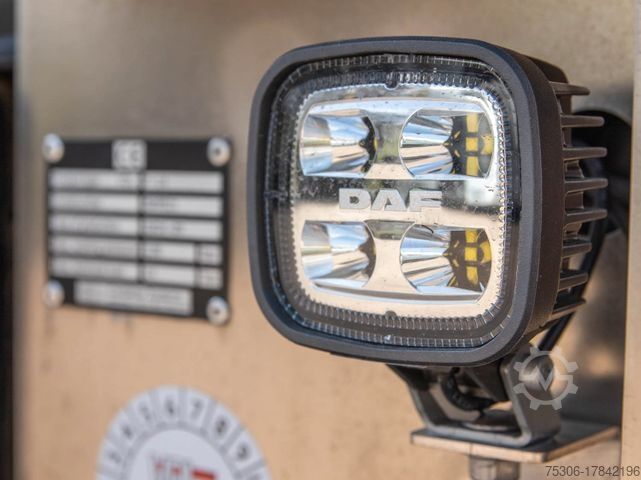 Kippers vrachtauto DAF XD 410 FA Absetzkipper