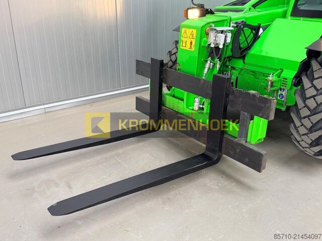 τηλεσκοπικός φορτωτής Merlo P 27.6 Plus