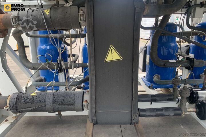Kältemaschine Used Industrial Chiller CARRIER - 261 kW | With warranty
