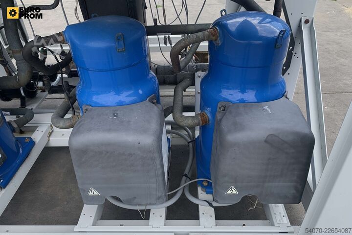 Kältemaschine Used Industrial Chiller CARRIER - 261 kW | With warranty