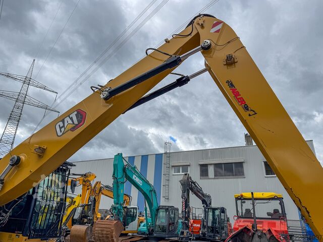 Umschlagbagger Caterpillar CAT MH3026-06C Umschlagbagger Kamera ZSA