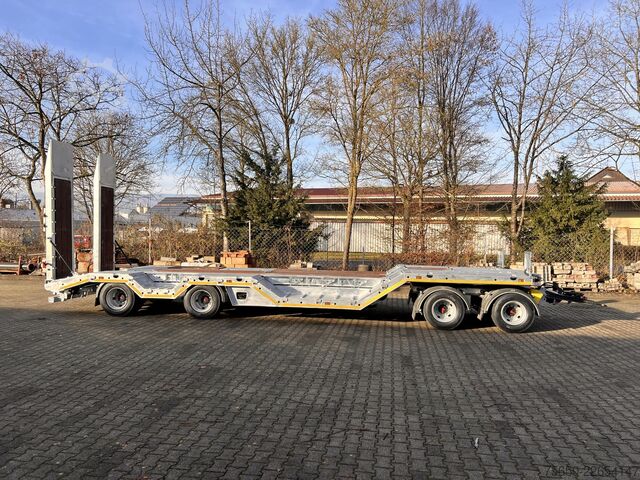 Remolque de plataforma baja Möslein T 4 VB H1 R  neuer 4 Achs Tieflader + Radmulden
