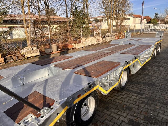Remolque de plataforma baja Möslein T 4 VB H1 R  neuer 4 Achs Tieflader + Radmulden