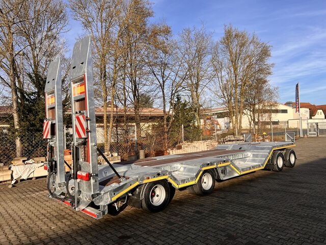 Remolque de plataforma baja Möslein T 4 VB H1 R  neuer 4 Achs Tieflader + Radmulden
