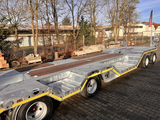 Remolque de plataforma baja Möslein T 4 VB H1 R  neuer 4 Achs Tieflader + Radmulden
