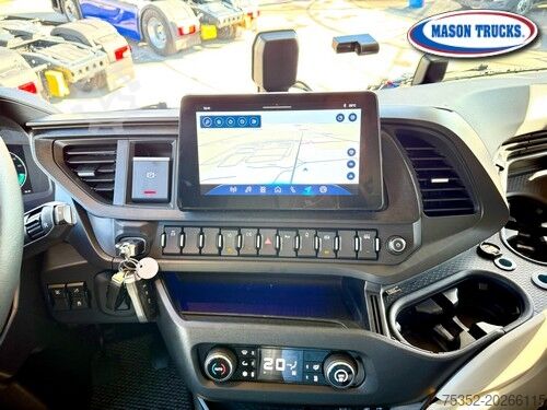 Standard road tractor Iveco S-Way 580 Full Air