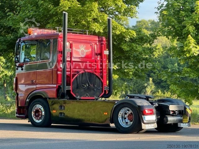 Standart çekici ünitesi DAF 106 XF Flat Cab Voll/Luft 530 PS Leder Alu