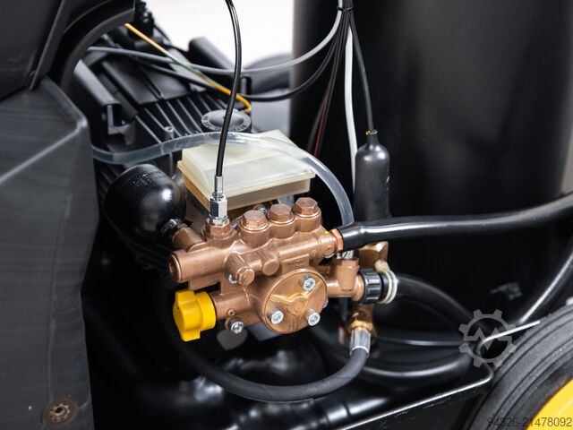 Kärcher HDS 699 højtryksrenser Kärcher 699 - 700l/h - 160bar - 4,5kW - 400V