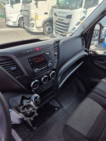 Bakwagen Iveco DAILY 35 C 14 , different location : TRUCK TRAD...