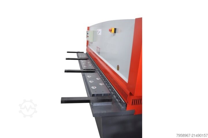 Hidraulikus asztali lemezolló 10 × 3200 mm Metal Technics Polska HYDRAULICZNE NOŻYCE GILOTYNOWE 10 X 3200