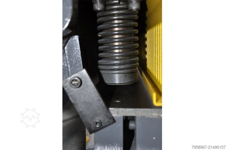 Hidraulikus asztali lemezolló 10 × 3200 mm Metal Technics Polska HYDRAULICZNE NOŻYCE GILOTYNOWE 10 X 3200