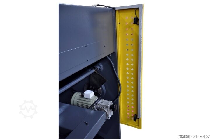 Hidraulikus asztali lemezolló 10 × 3200 mm Metal Technics Polska HYDRAULICZNE NOŻYCE GILOTYNOWE 10 X 3200