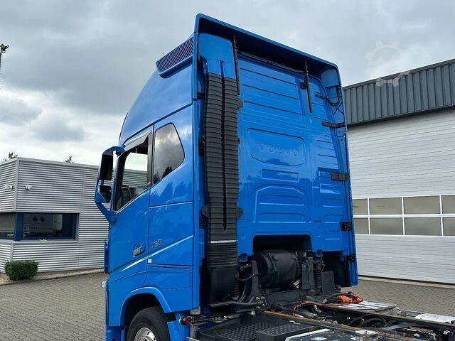Chassis met cabine Volvo FH 16.750 6x4 Globe XL Chassis Retarder 3.90 Wb...