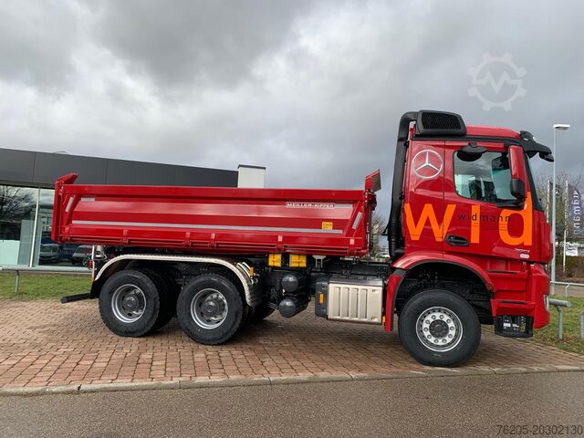 Trostrani kiperski kamion Mercedes-Benz Arocs 2651 K Dreiseitenkipper Meiller KlimaA