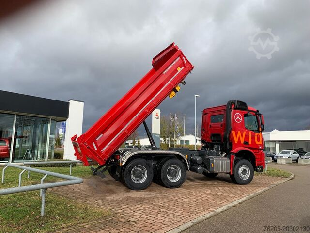 Trójstronna wywrotka Mercedes-Benz Arocs 2651 K Dreiseitenkipper Meiller AUT KlimaA