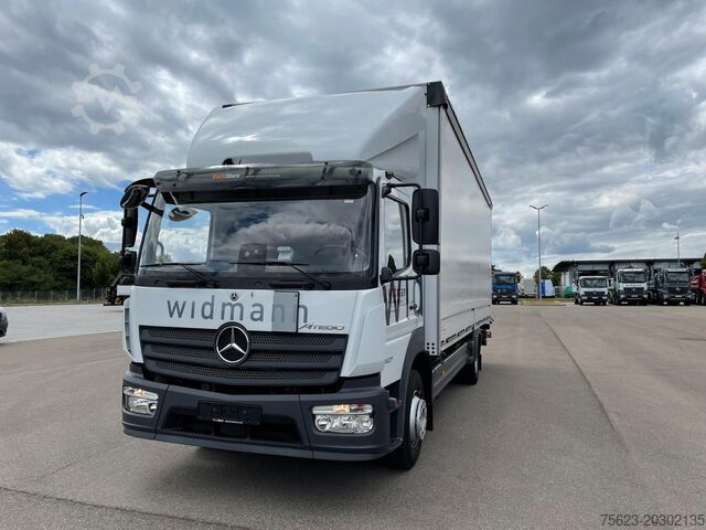 Düz kasa kamyon Mercedes-Benz Atego 1527 L ClassicSpace Luft AUT AHK SpurH