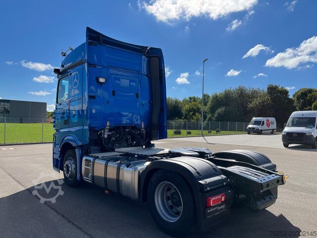 Standardowy ciągnik siodłowy Mercedes-Benz Actros 1848 LS KlimaA STH Pano Luft AUT AHK ACC