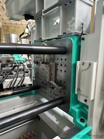 Vstřikovací stroj Arburg 270C 400-70 e²