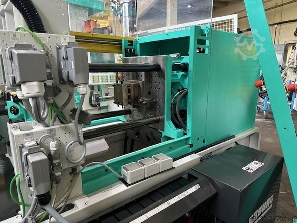 Vstřikovací stroj Arburg 270C 400-70 e²